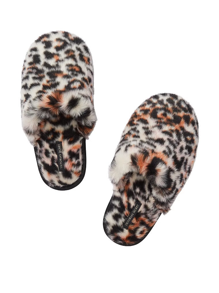 Closed-Toe Faux Fur Slippers