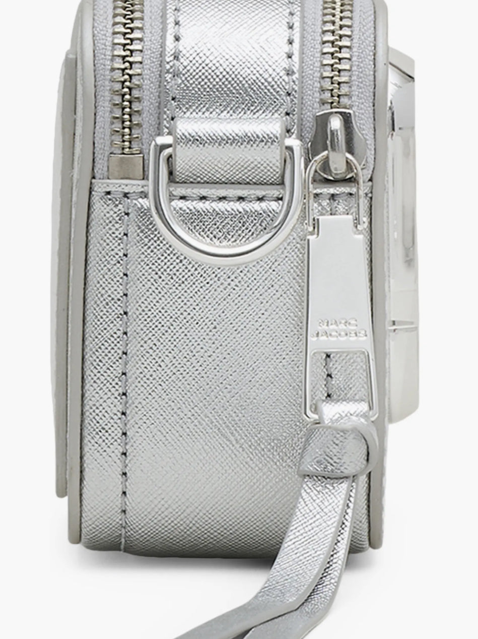 The Metallic Snapshot DTM Bag
Marc Jacobs