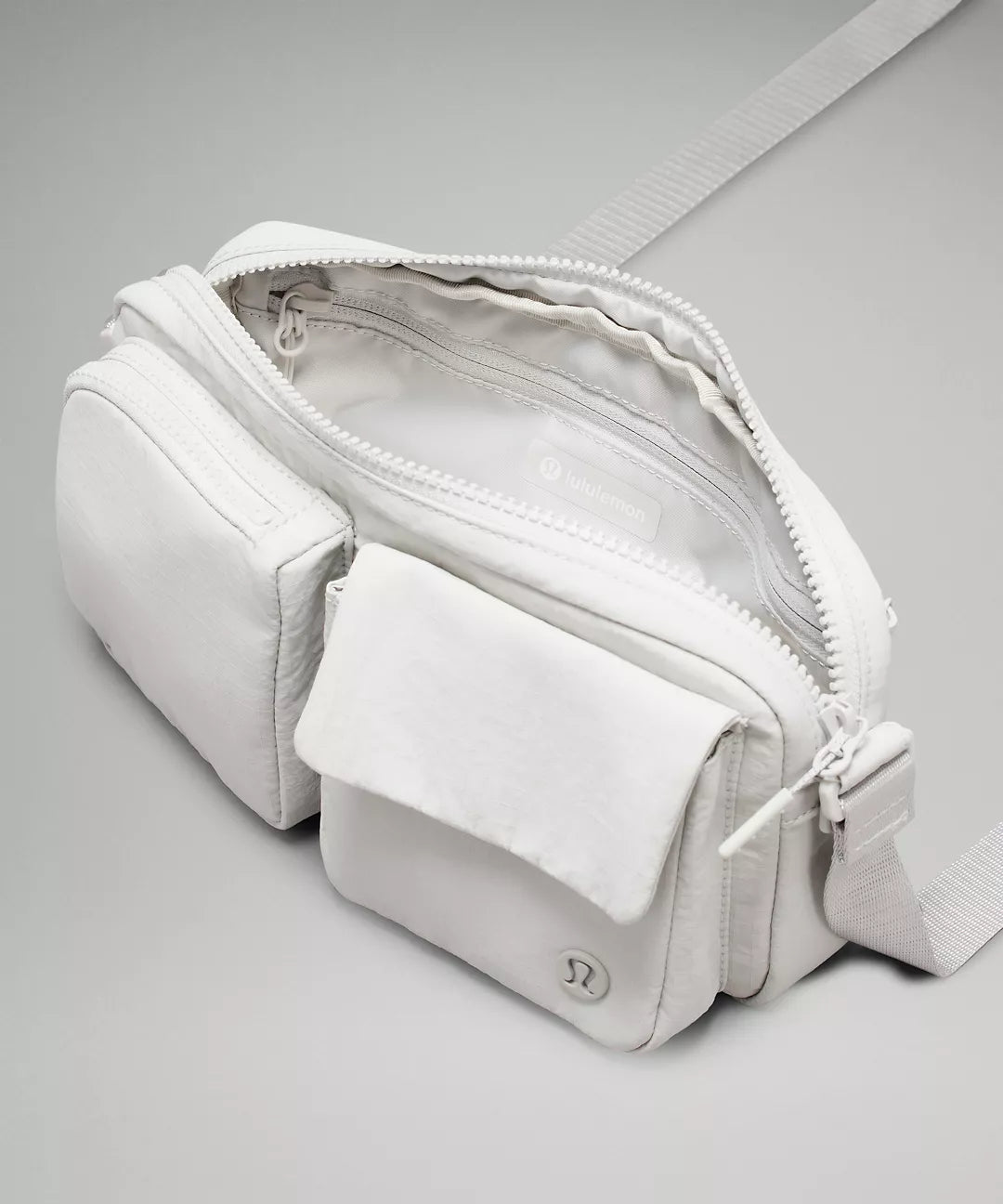 Multi-Pocket Crossbody Bag 2.5L